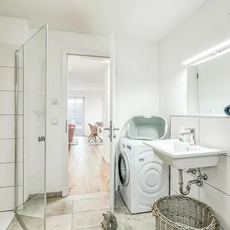 2 Bedroom Beautiful In * トッセンス