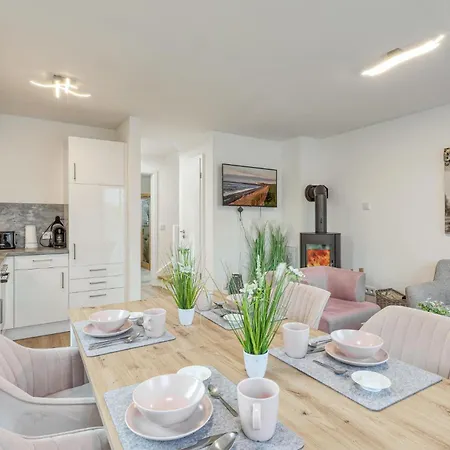 2 Bedroom Beautiful In Feriehus