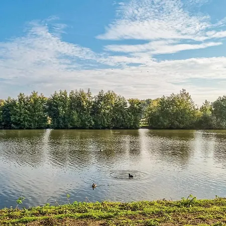 2 Bedroom Beautiful In *